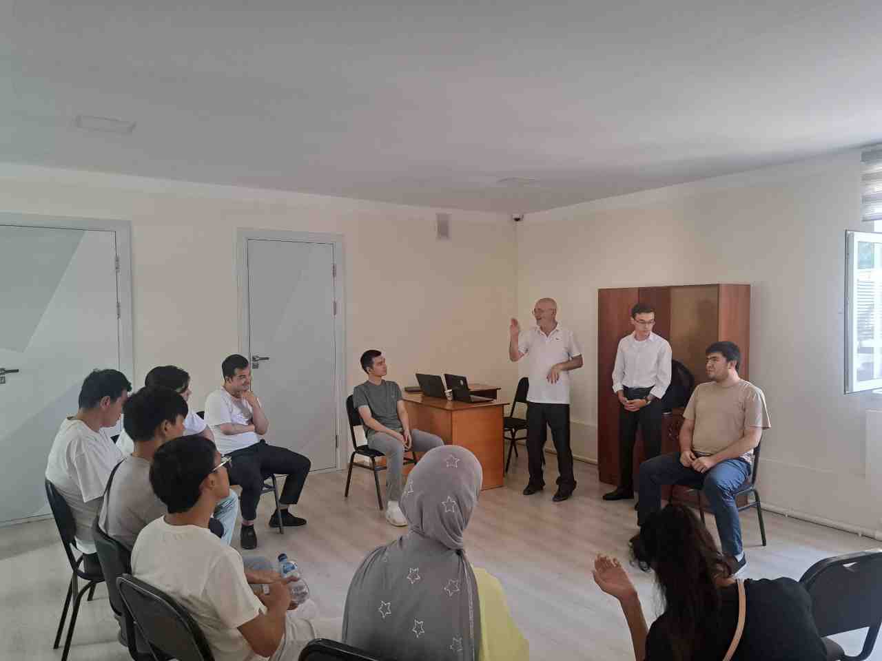 Ish Plus Yakkasaroy ofisi xodimlari nogironligi bo‘lgan ish izlovchilar uchun trening o‘tkazishdi